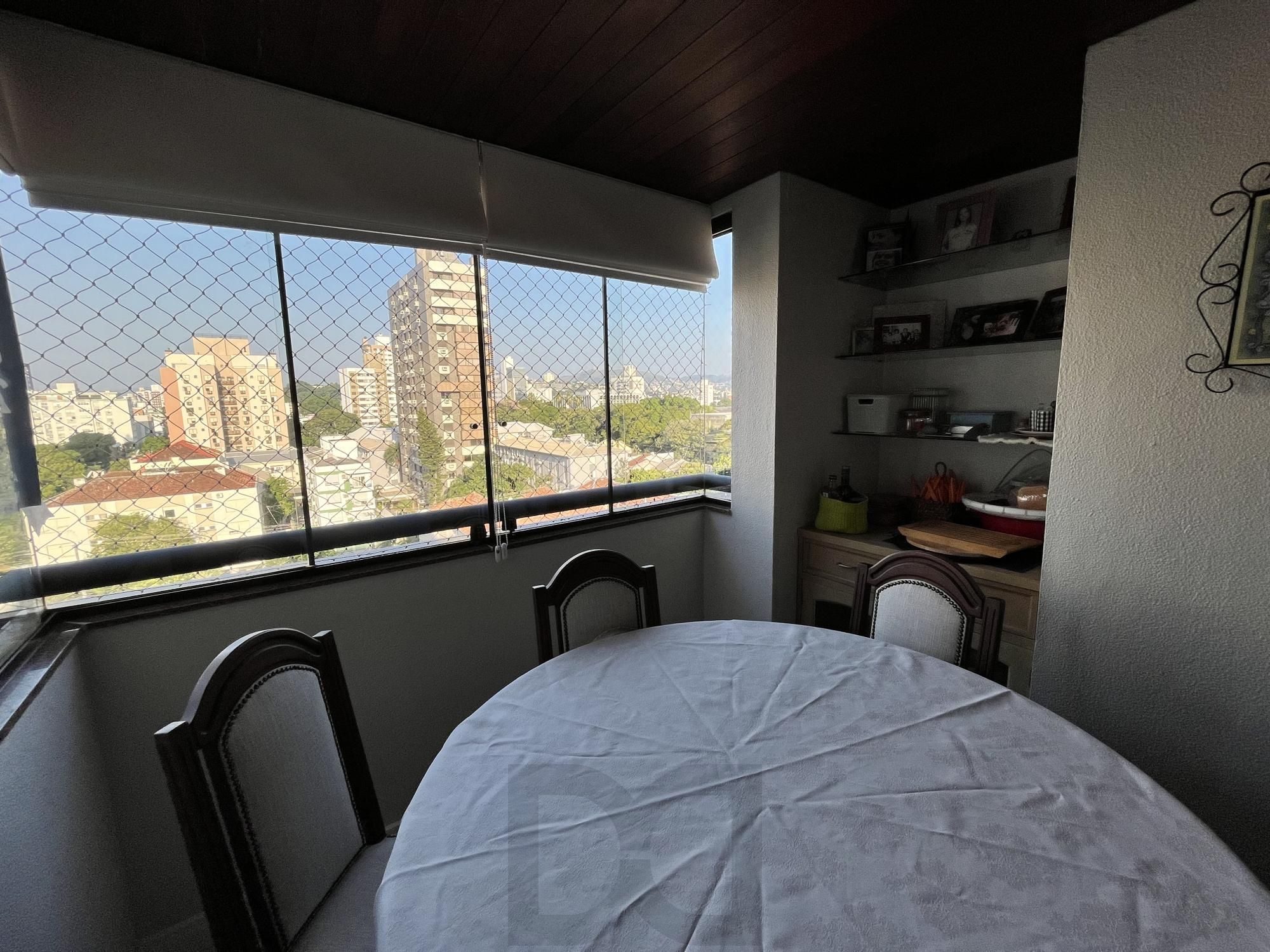 Cobertura de 3 quartos, suíte e 1 vaga de garagem no bairro Menino Deus — foto 33