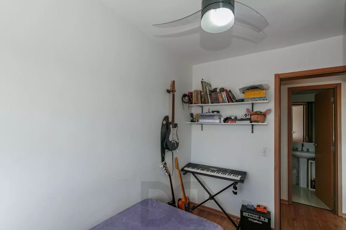 Apartamento de 2 quartos, suíte e 1 vaga de garagem no bairro Tristeza em POA — foto 13