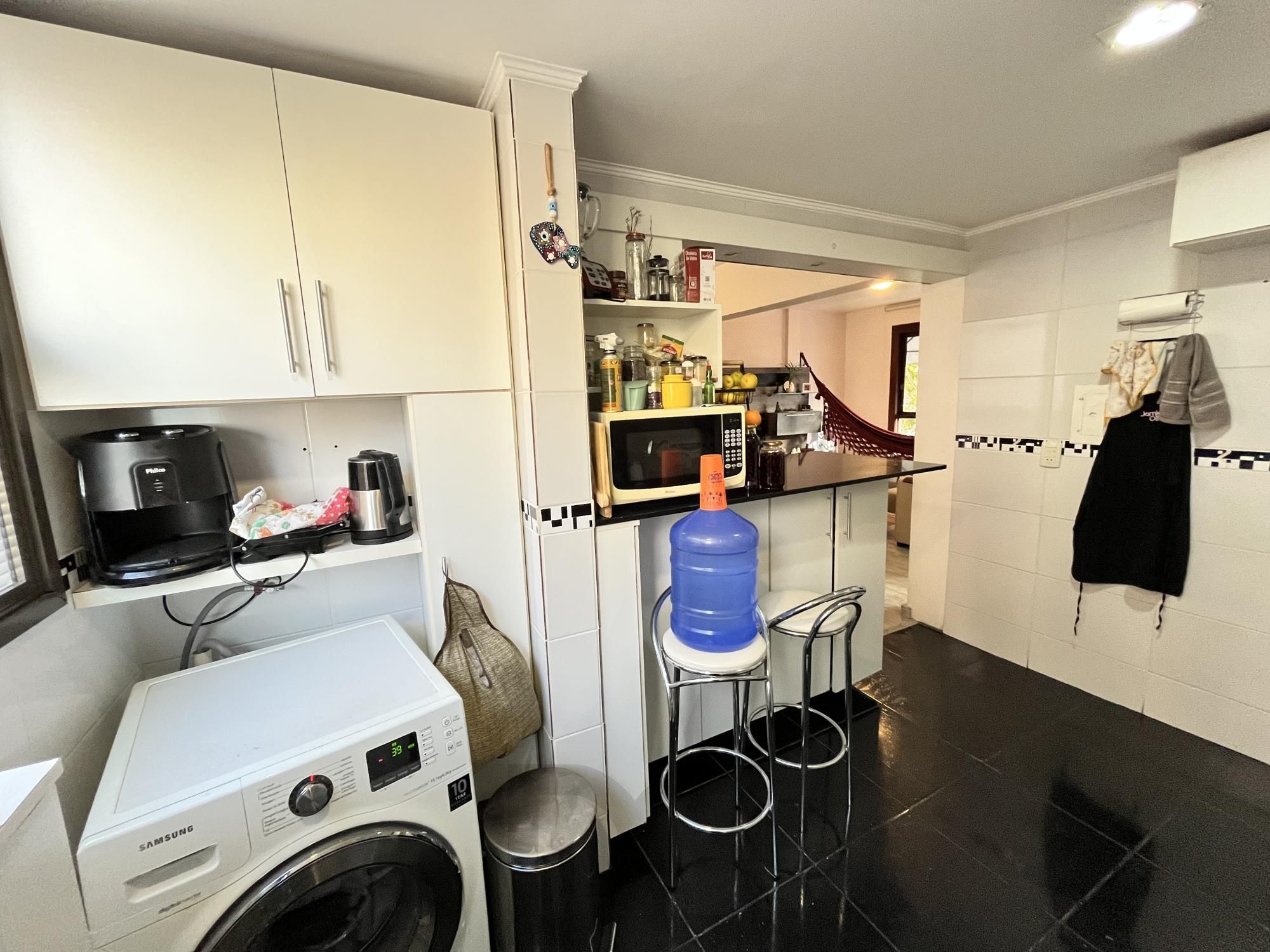 Apartamento de dois quartos e no bairro Menino Deus em POA — foto 18