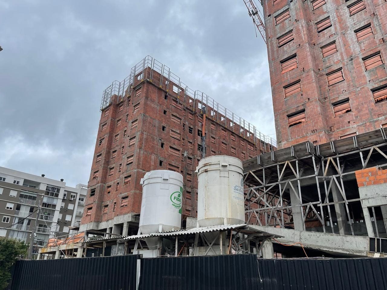 Apartamento para venda com 49 metros quadrados com 2 quartos em Jardim Sabará - Porto Alegre - RS — foto 1