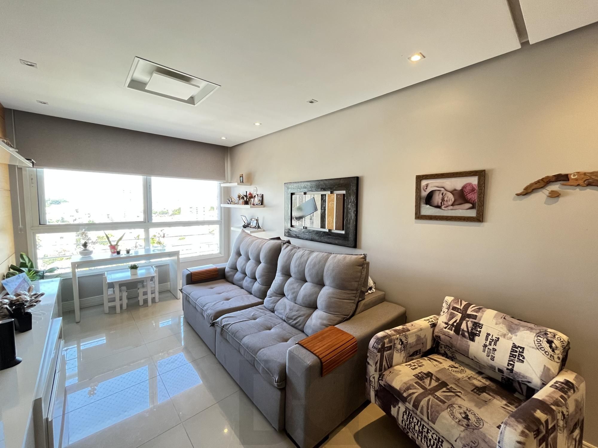 Apartamento de 2 quartos, suite e 2 vagas de garagem no bairro Santana em POA — foto 2