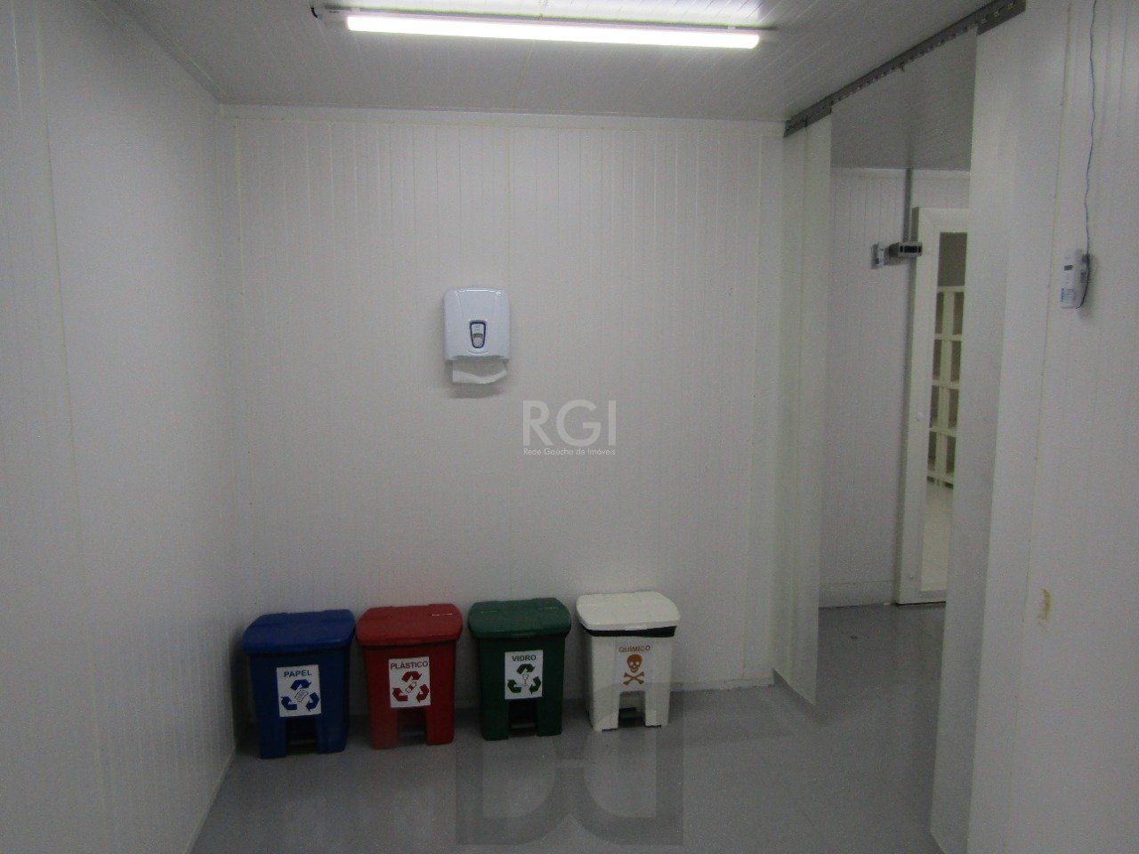 Depósito/Pavilhão para Venda - 195m², 0 dormitórios, Sarandi — foto 13