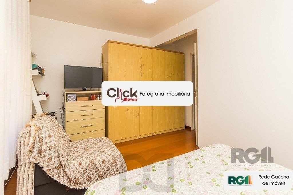 Apartamento 2 dormitórios, 83 m² de área privativa e 1 vaga(s) de garagem. Localizado na Rua/Av. Coronel Lucas De Oliveira, no bairro Petropolis em Porto Alegre. — foto 16