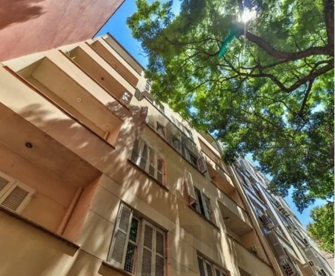 Apartamento de 3 quartos no Centro de Porto Alegre — foto 1