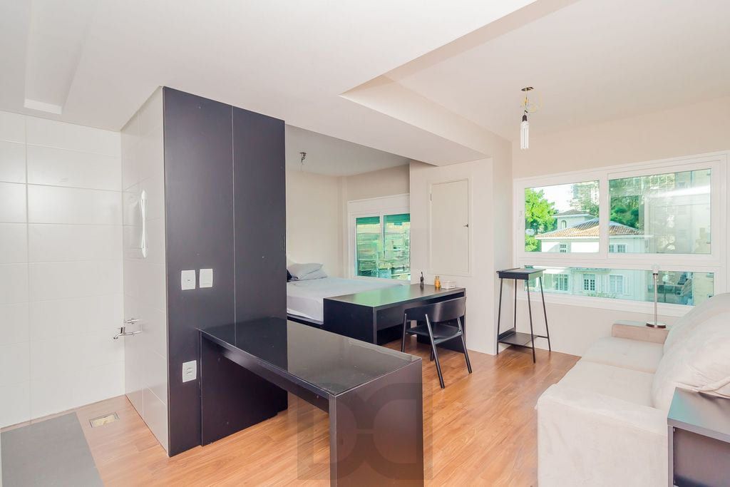 Apartamento de 1 quarto (studio) e uma vaga no bairro Moinhos de Vento em POA — foto 2