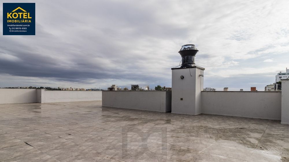 Apartamento de 2 quartos, suíte e 1 vaga de garagem no bairro Petrópolis em POA — foto 2
