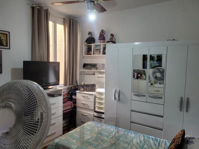 Apartamento de três dormitórios no bairro Rio Branco em Porto Alegre. — foto 17