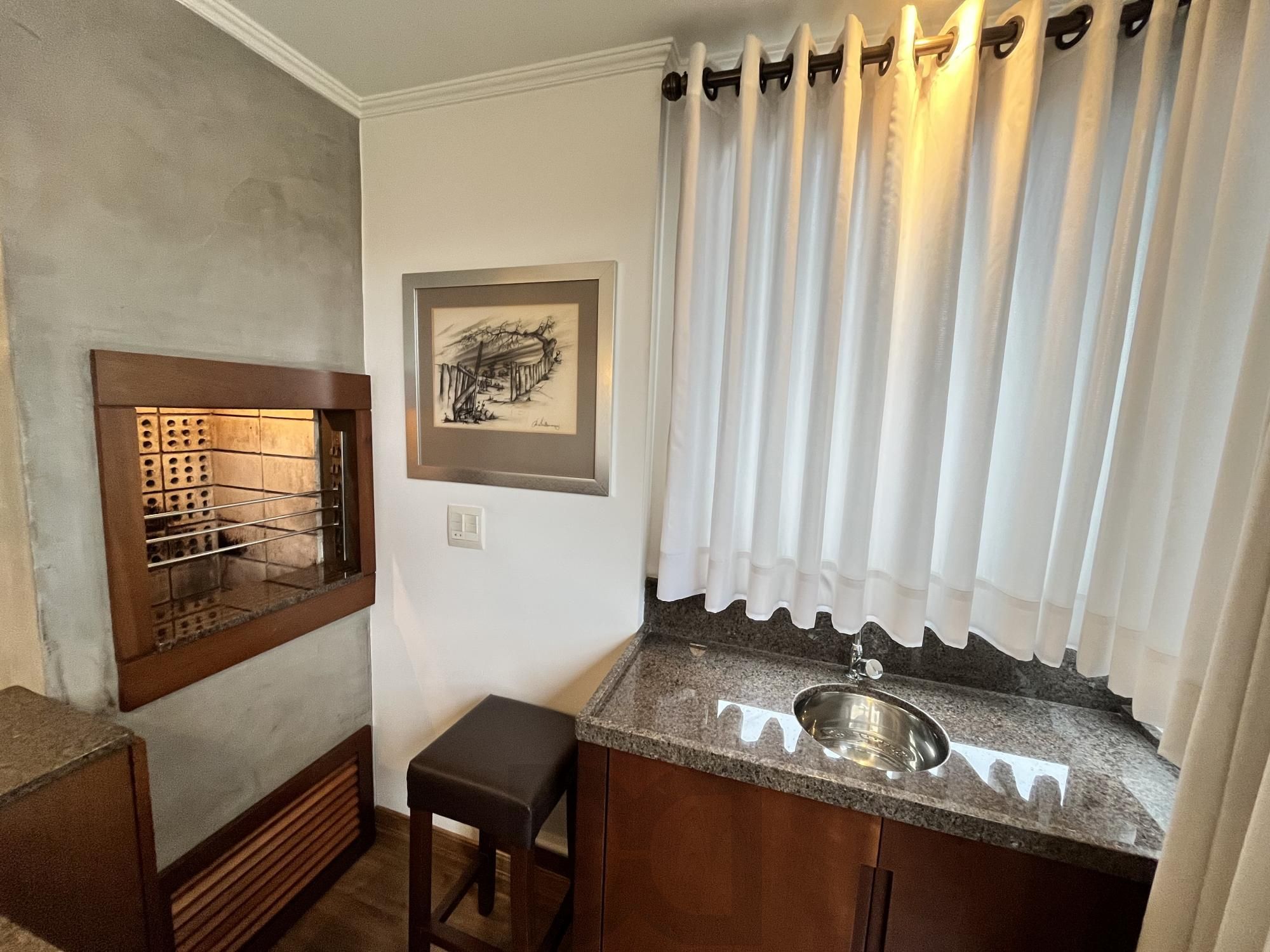 Apartamento de 3 quartos, suíte e 4 vagas de garagem no bairro Rio Branco em POA — foto 6