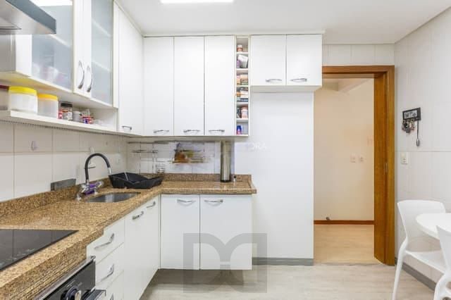 Apartamento de 3 quartos, suíte e 2 vagas de garagem no bairro jardim Botânico — foto 3