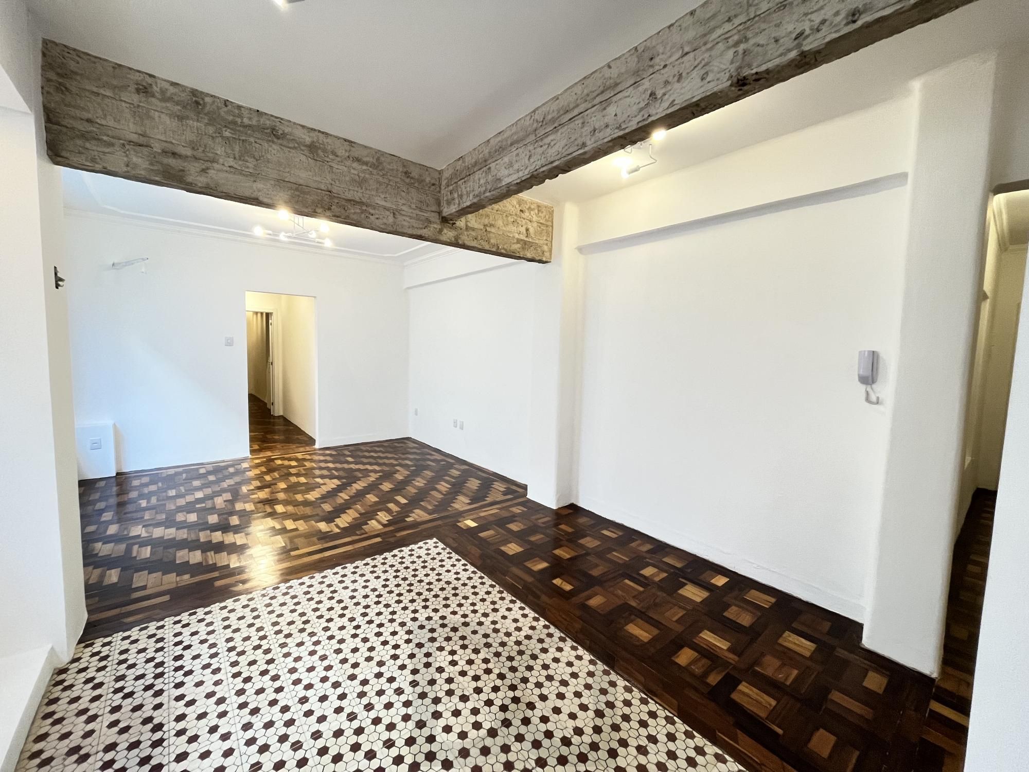 Apartamento reformado de 2 quartos no bairro Moinhos de Vento em POA — foto 9