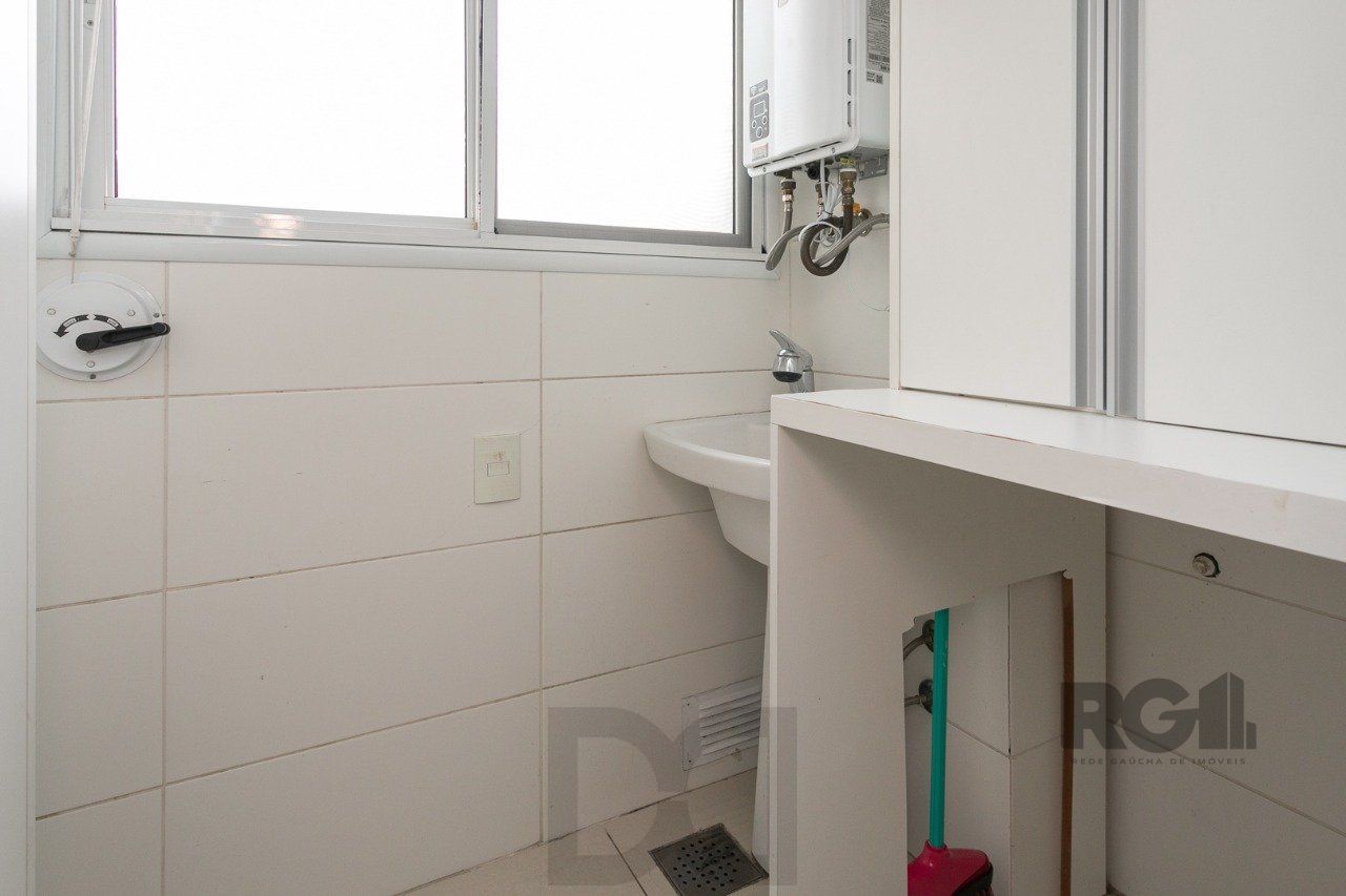 Apartamento semimobiliado e decorado no bairro Auxiliadora, com 91 m² — foto 15