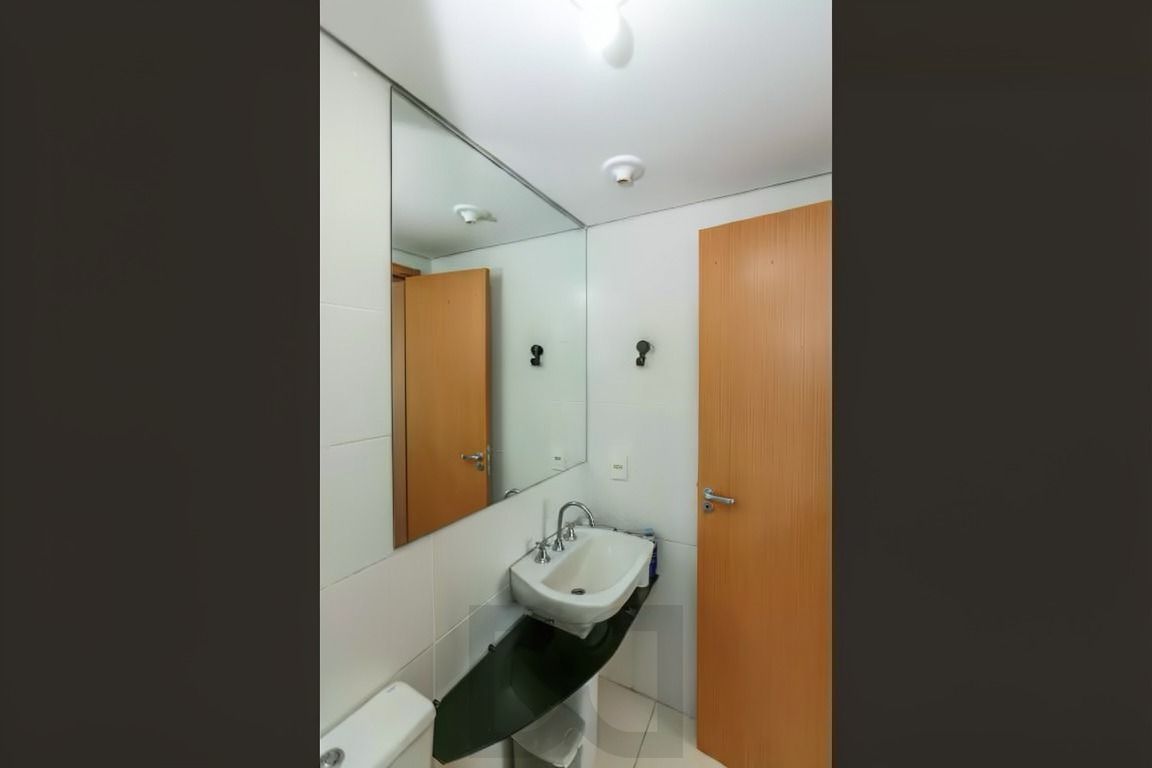 Apartamento de 2 quartos, suíte e 1 vaga de garagem no bairro Tristeza em POA — foto 27