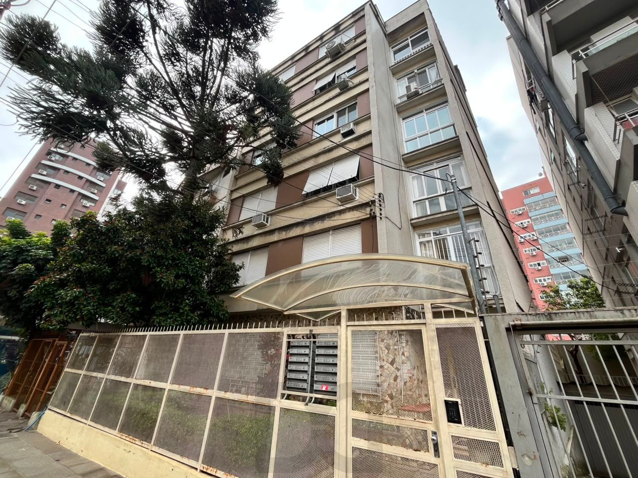 Apartamento de 3 quartos, suíte em prédio com elevador no bairro Bom Fim em POA — foto 1