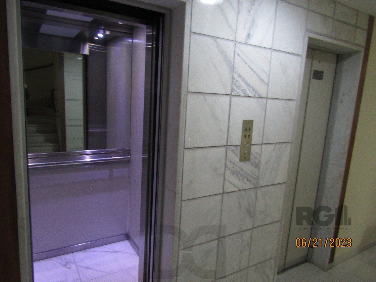 Sala comercial com 1 vaga de garagem no bairro Moinhos de Vento em Porto Alegre — foto 7