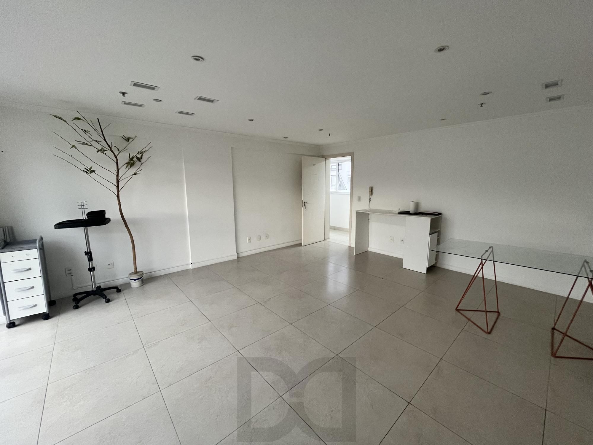 Sala comercial com 2 vagas de garagem escrituradas — foto 2