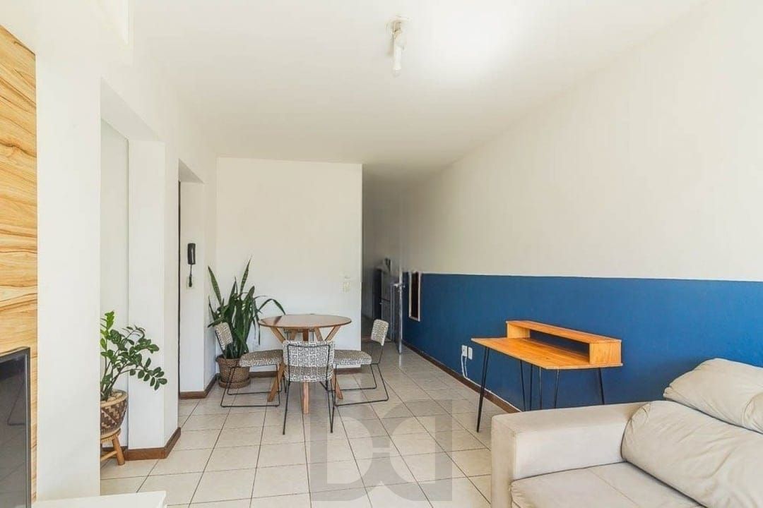 1 dormitório sem vaga, com móveis planejados no quarto, cozinha e banheiro — foto 2