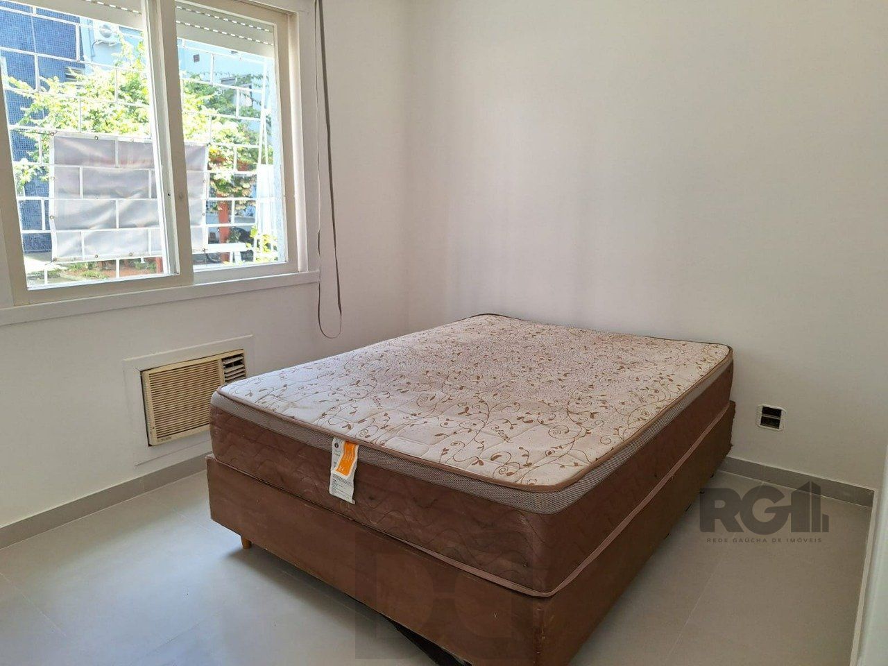 Apartamento térreo de um dormitório transformado em dois dormitórios — foto 4