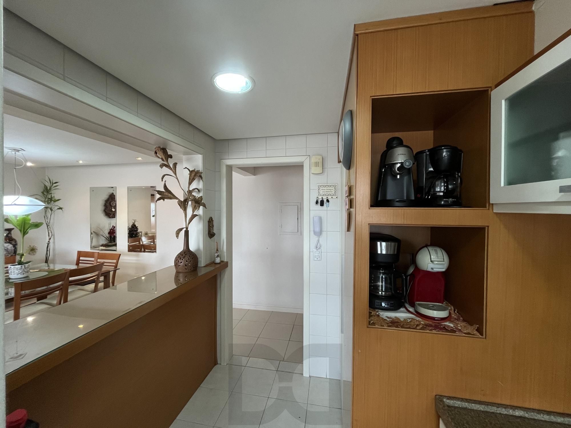 Apartamento de três dormitórios, suíte e uma vaga de garagem no bairro Santana — foto 21