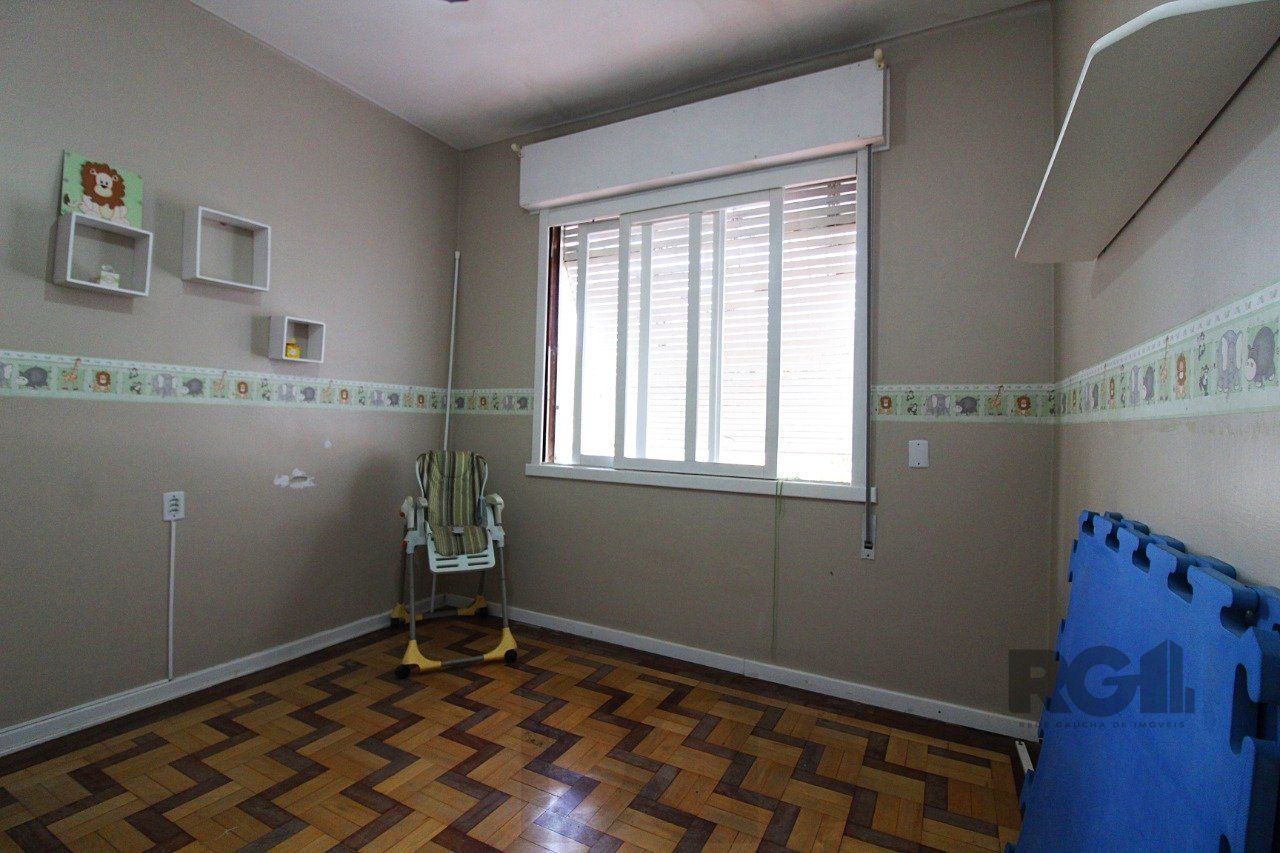 Casa à venda 4 quartos (dormitórios), suíte, 3 vagas - Partenon, Porto Alegre — foto 25