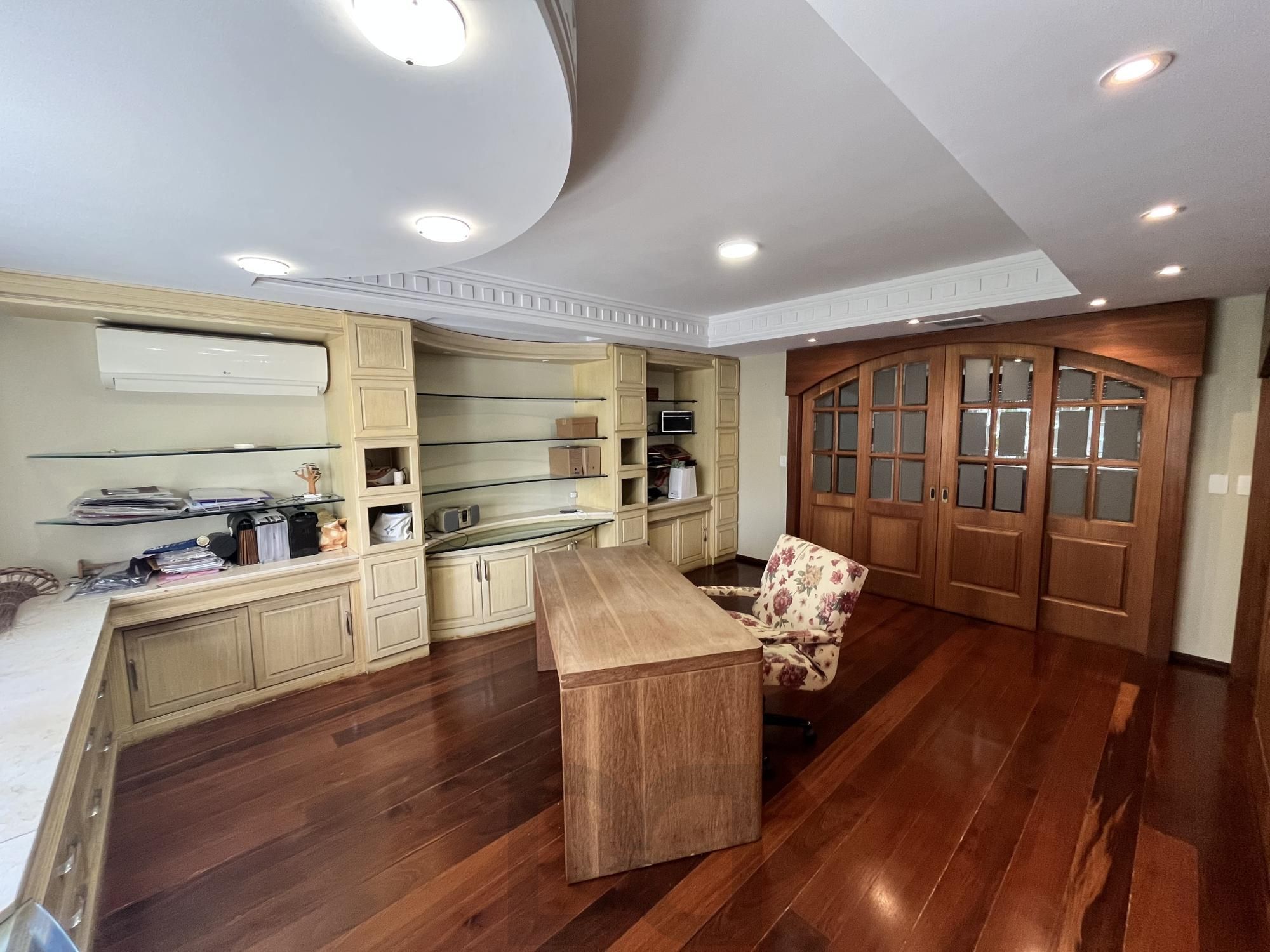 Apartamento de 4 quartos, suíte, amplo closet, dependência e 2 vagas de garagem — foto 16