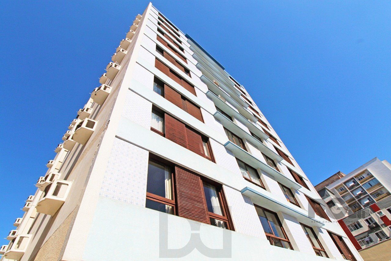 Apartamento de três quartos, suíte e uma vaga de garagem no bairro Independência em Porto Alegre. — foto 1