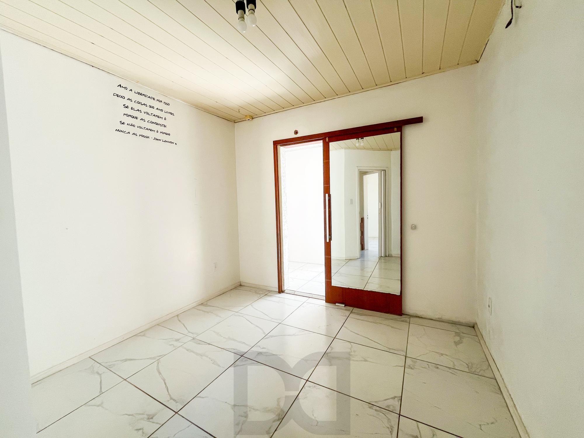 Casa de dois quartos, uma vaga de garagem, em condomínio fechado em Porto Alegre — foto 12