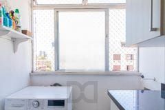 1 dormitório sem vaga, com móveis planejados no quarto, cozinha e banheiro — foto 9