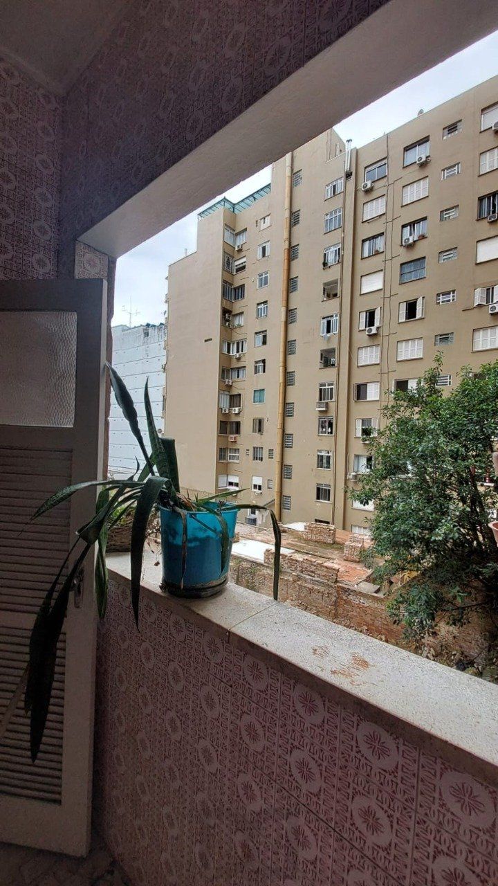 Apartamento no Centro de 2 dormitórios reformado — foto 14