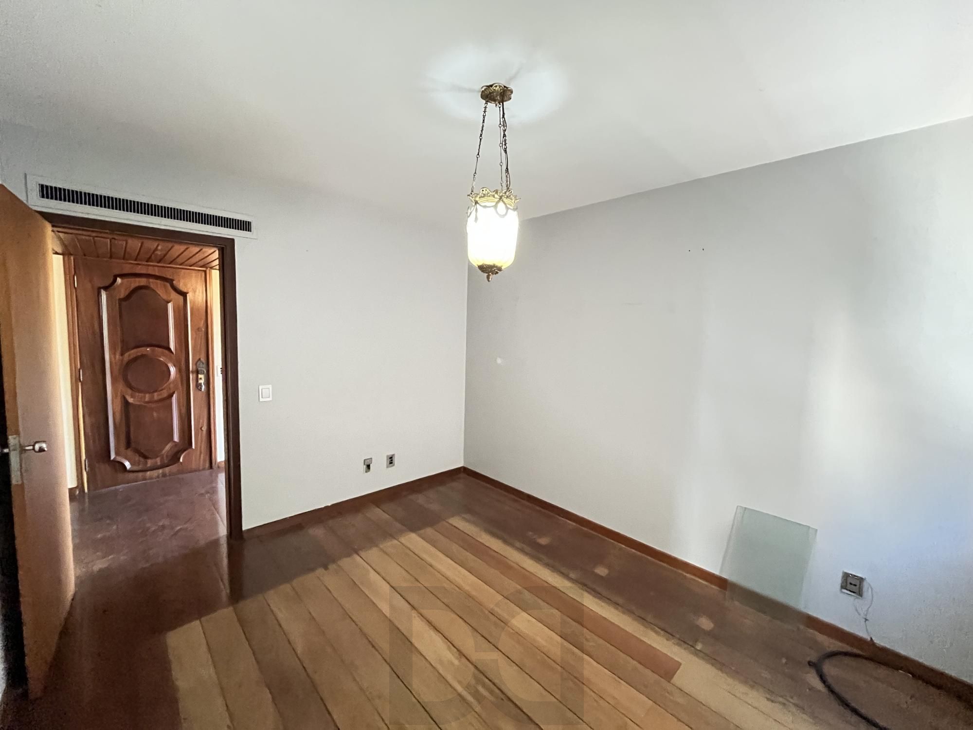 Apartamento de 3 quartos, suíte e 2 vagas de garagem no bairro Auxiliadora POA — foto 13