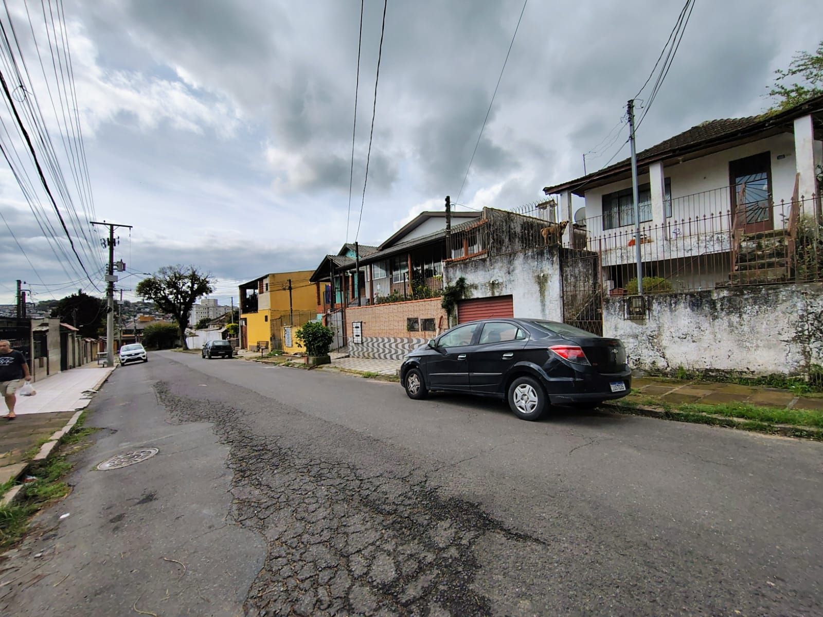 Casa 3 dormitórios e 3 vagas de garagem. — foto 2