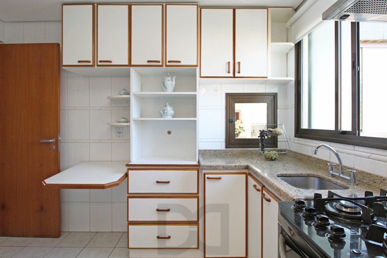 Apartamento de 3 dormitórios, suíte e 2 vagas de garagem no bairro Petrópolis em Porto Alegre — foto 27