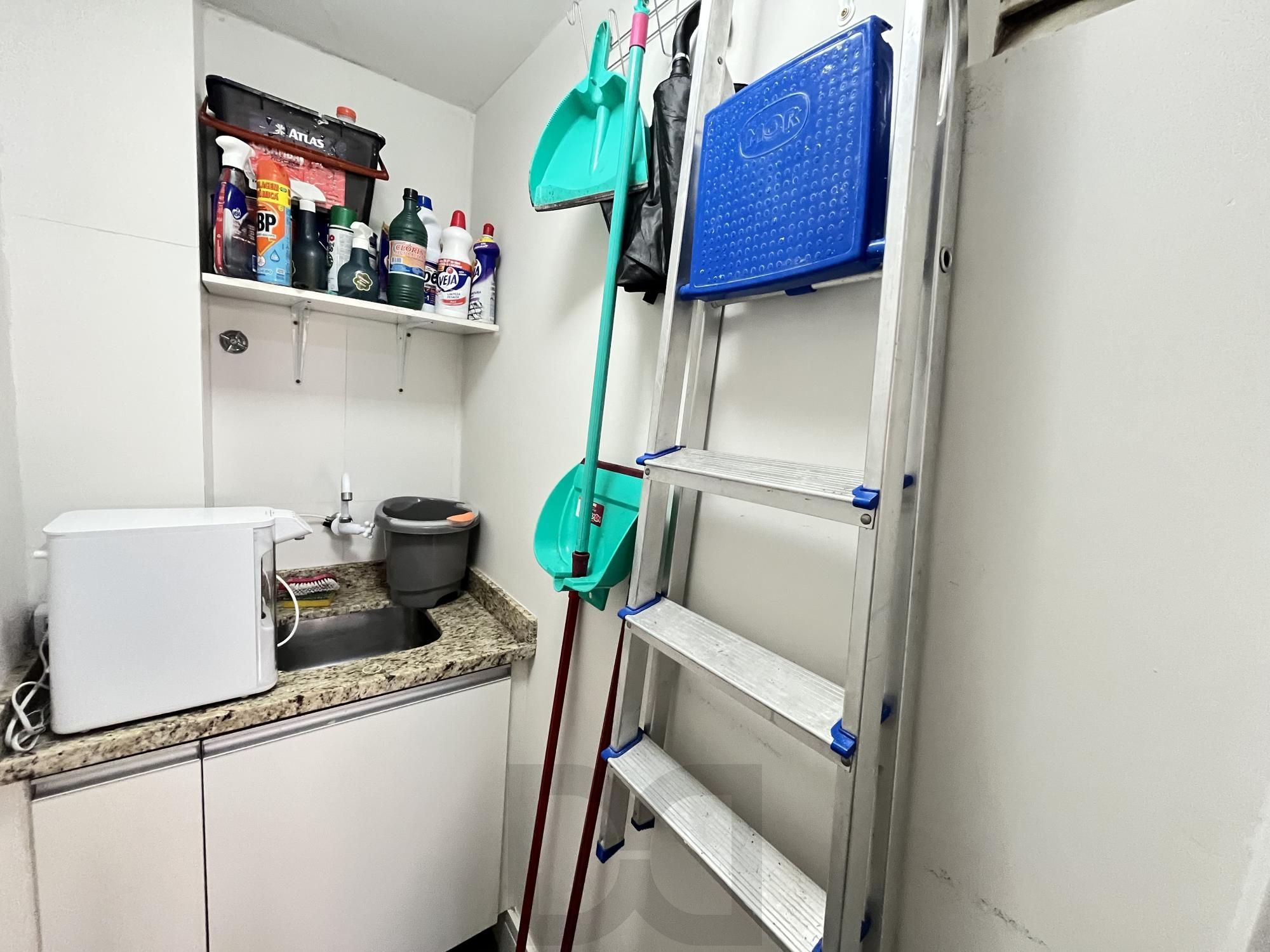 Apartamento de 2 quartos, suíte e 2 vagas de garagem no bairro Petrópolis em POA — foto 9
