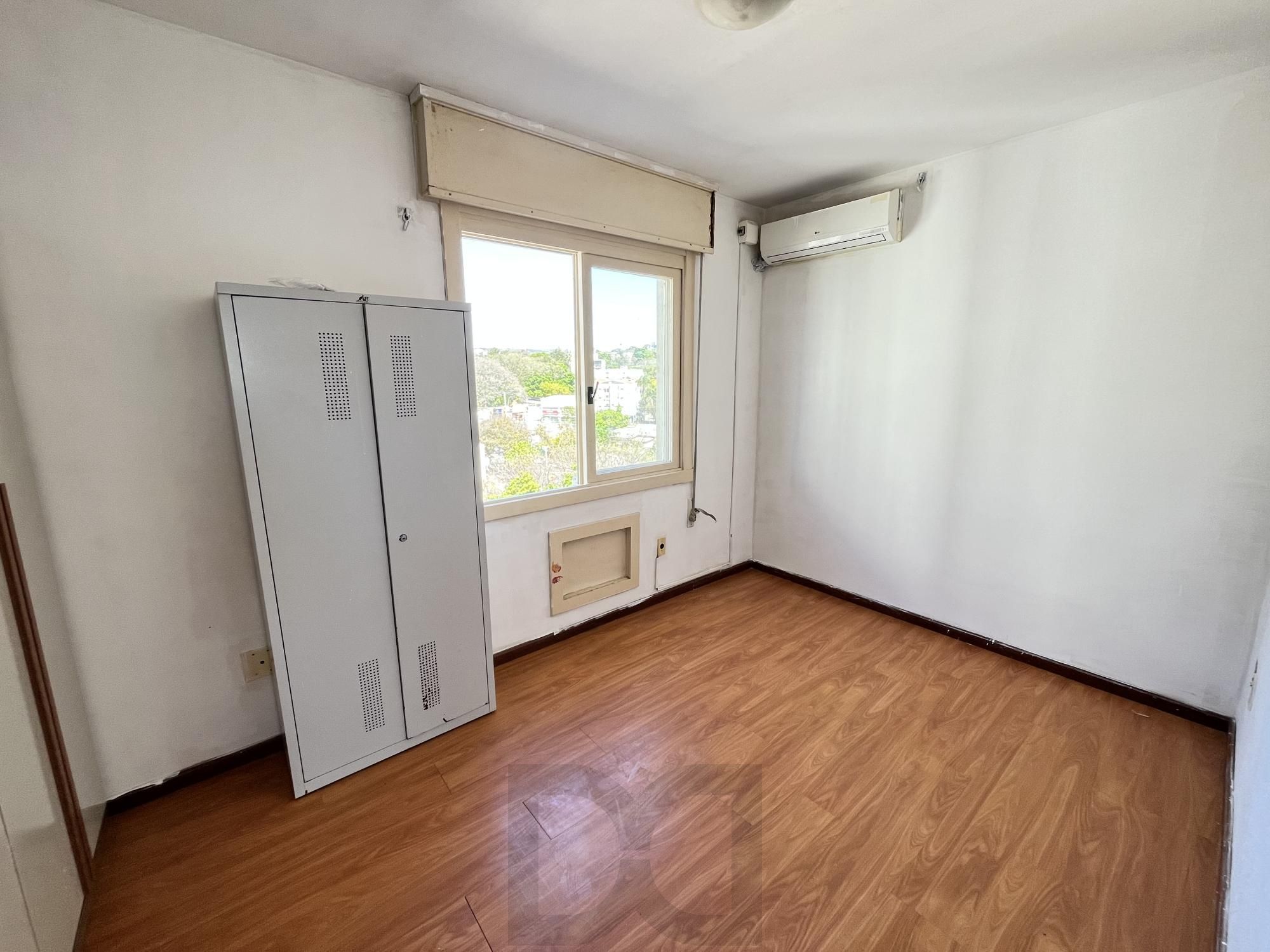 Apartamento de 2 quartos, sacada com churrasqueira e 1 vaga de garagem POA — foto 12