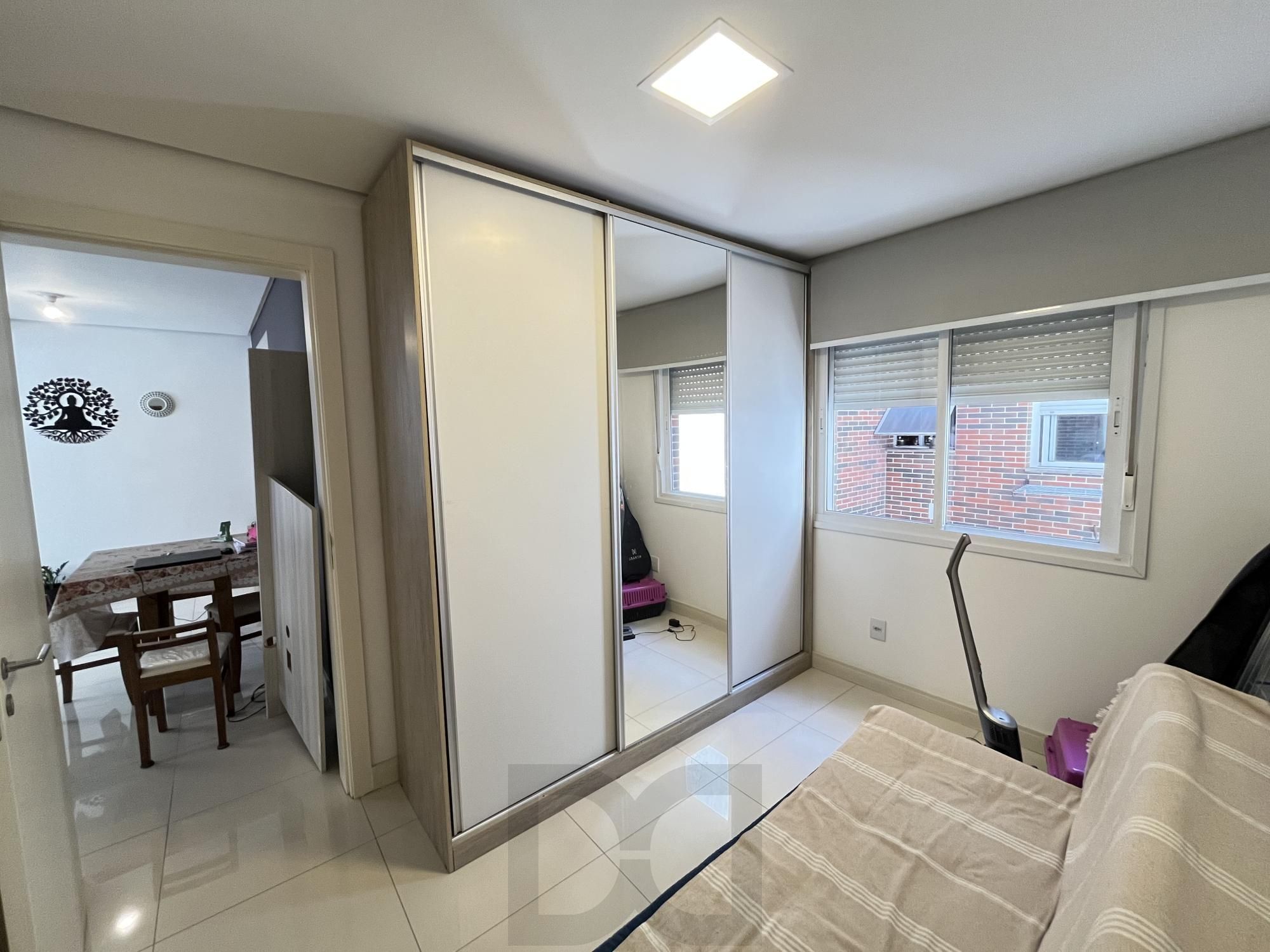 Apartamento de 2 quartos, suíte e 1 vaga de garagem no bairro Santana em POA/RS — foto 20