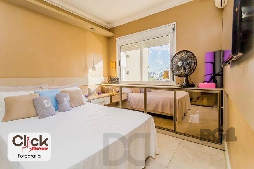 Apartamento 3 dormitórios, sendo 1 suíte, 66 m² de área privativa e 1 vaga(s) de garagem. Localizado na Rua/Av. Dom Claudio Jose Goncalves Ponce De Leao, no bairro Vila Ipiranga em Porto Alegre. — foto 16