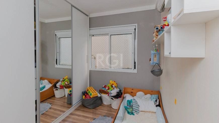 Apartamento de 3 dormitórios e 1 suíte no bairro Floresta em Porto Alegre — foto 14