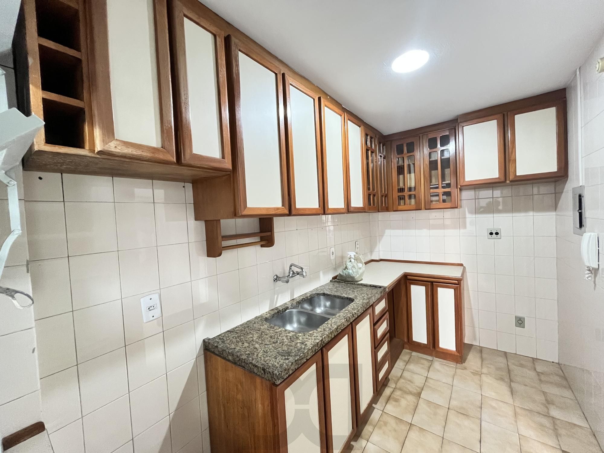 Apartamento de 1 quarto, 2 sacadas e 1 vaga de garagem no bairro Farroupilha POA — foto 16