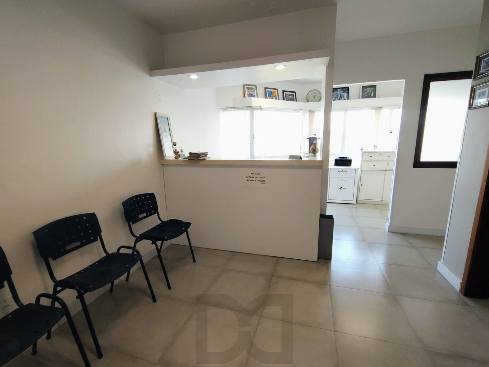 Sala ampla pois é ligada a outra ao lado do Colégio Santa Inês perto do Zaffari. — foto 3