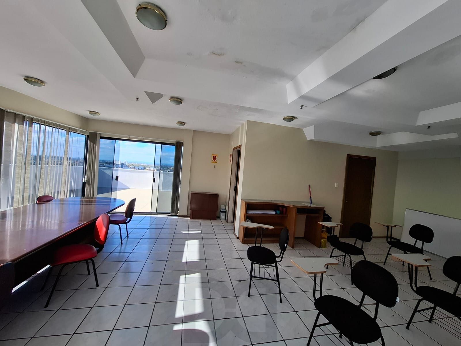 Sala comercial a venda no bairro Higienópolis em Porto Alegre — foto 3