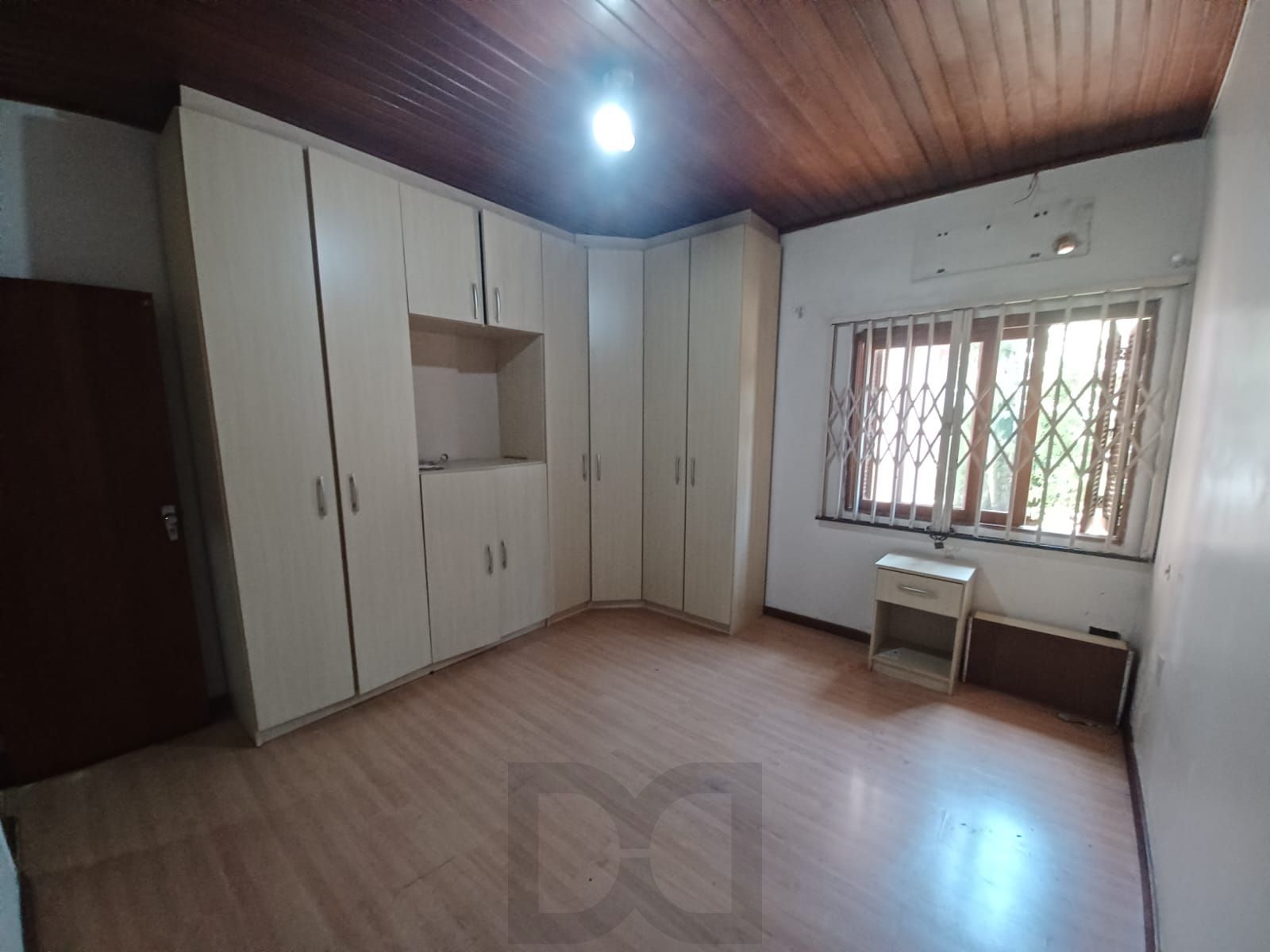 Casa de 3 quartos, suíte e patio no bairro Medianeira em POA — foto 14