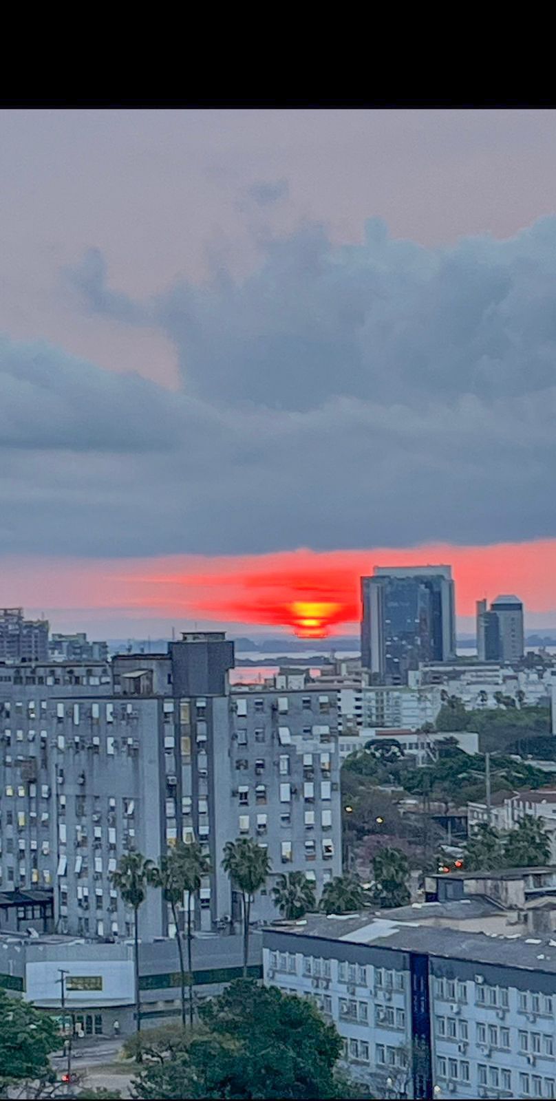 Apartamento de 2 quartos, suíte e 1 vaga de garagem no bairro Santana em POA — foto 12