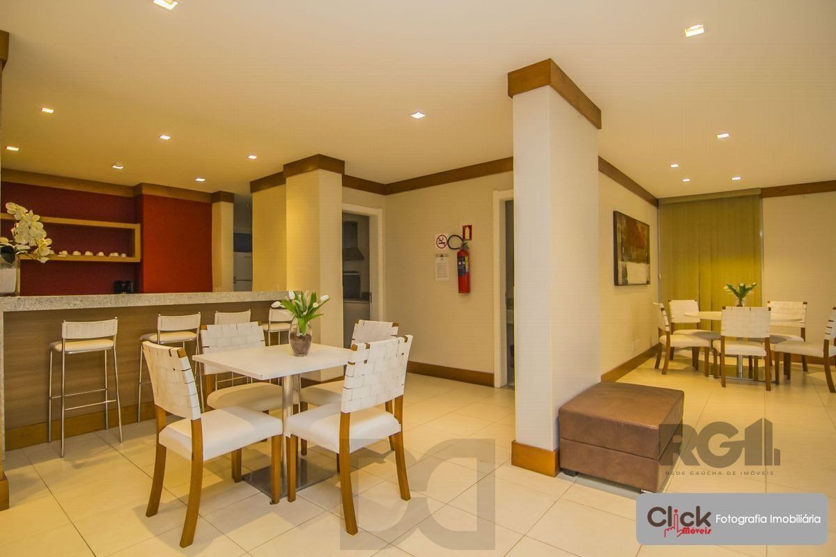 Apartamento 3 dormitórios, suíte, 2 vagas. Andar alto, vista para infraestrutura do condomínio. Semi-mobiliado. — foto 14