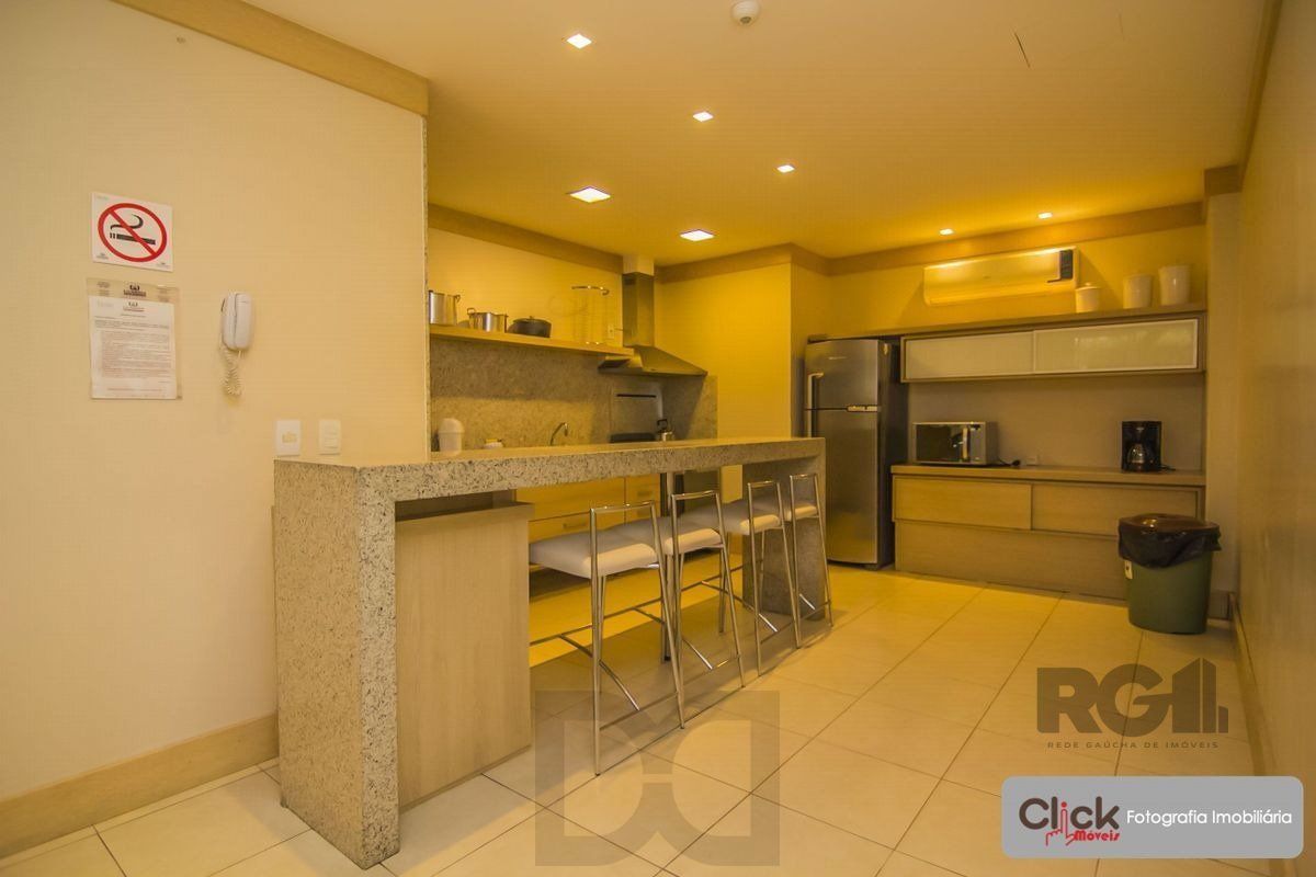 Apartamento 3 dormitórios, suíte, 2 vagas. Andar alto, vista para infraestrutura do condomínio. Semi-mobiliado. — foto 23