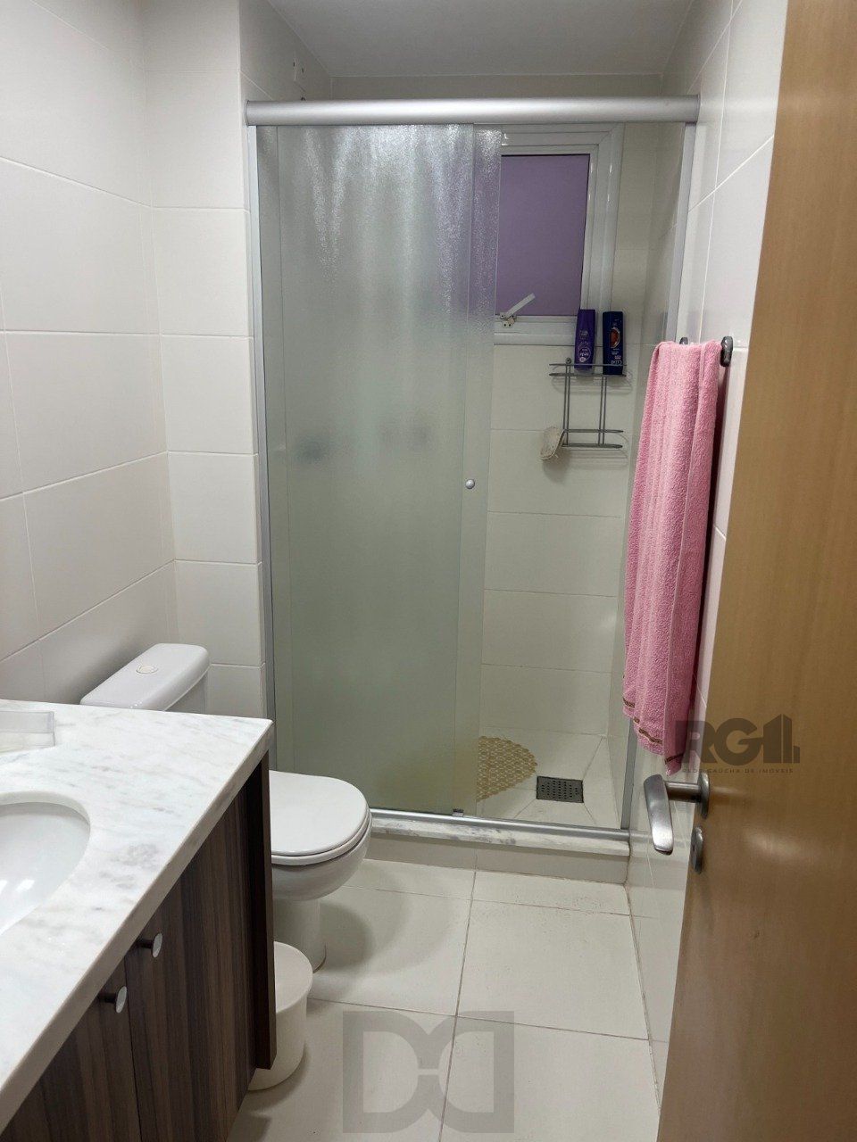 Apartamento 3 dormitórios, suíte, 2 vagas. Andar alto, vista para infraestrutura do condomínio. Semi-mobiliado. — foto 58