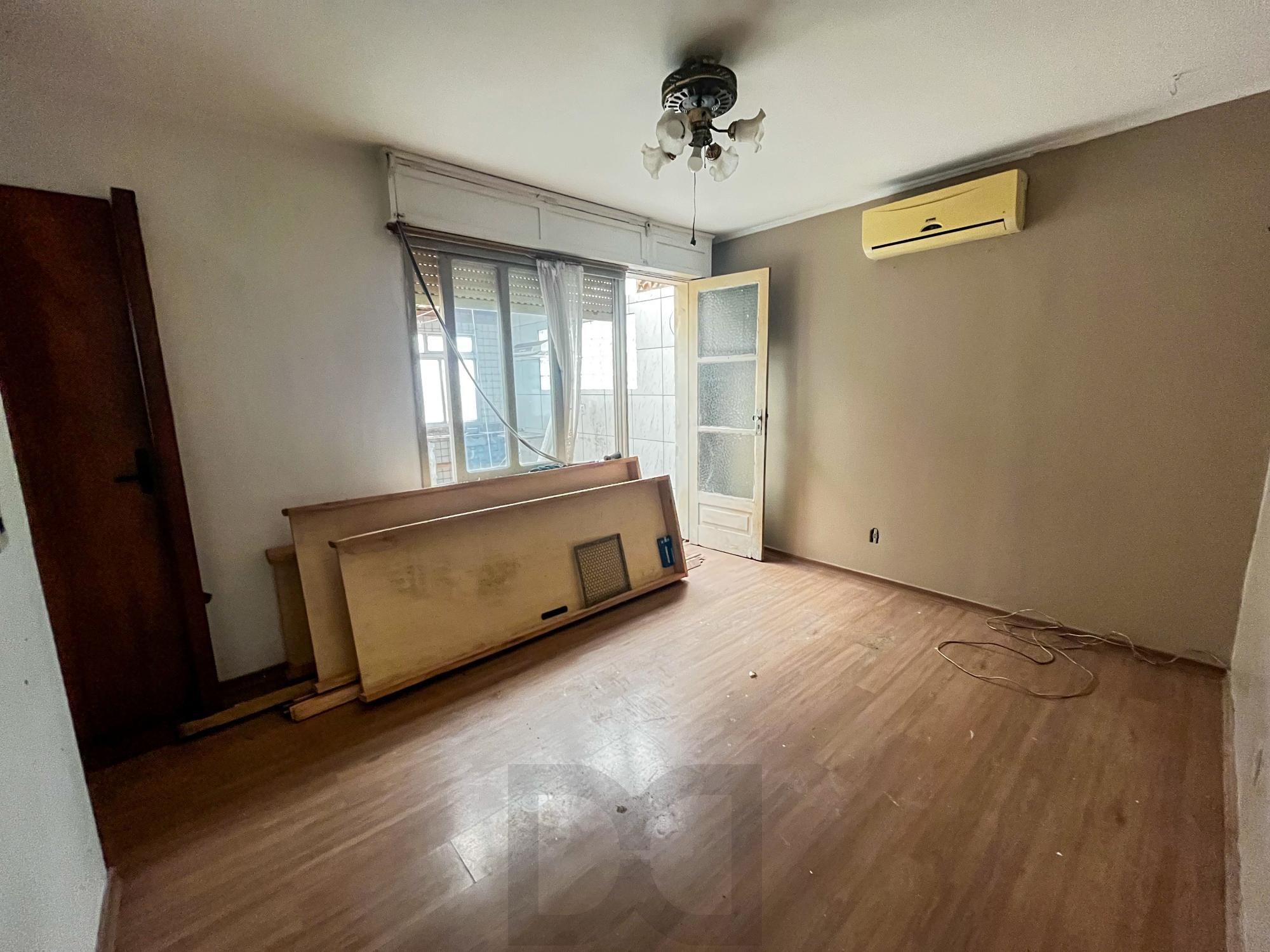 Apartamento 2 dormitórios, terraço,  bairro Santana. — foto 2