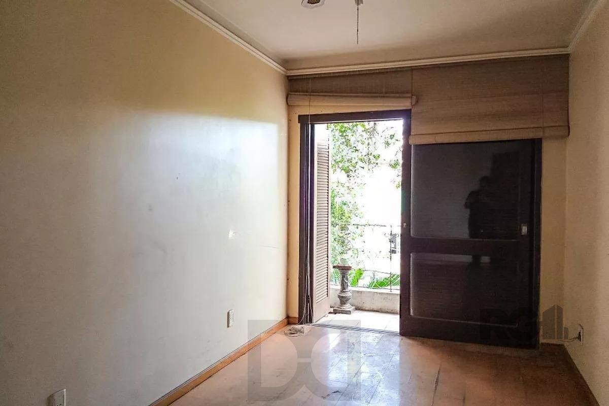 Apartamento amplo com dois dormitórios no bairro Rio Branco em Porto Alegre. — foto 9