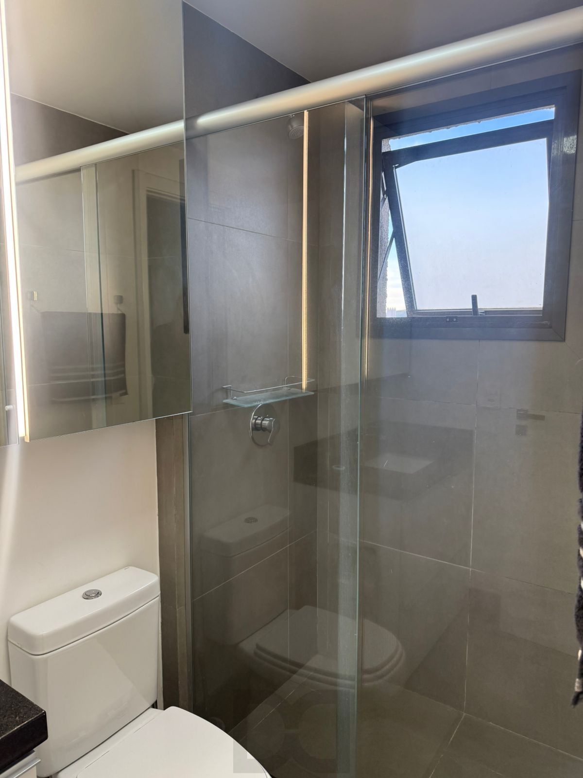 Apartamento de 2 quartos, suíte e 1 vaga de garagem no bairro Santana em POA — foto 29
