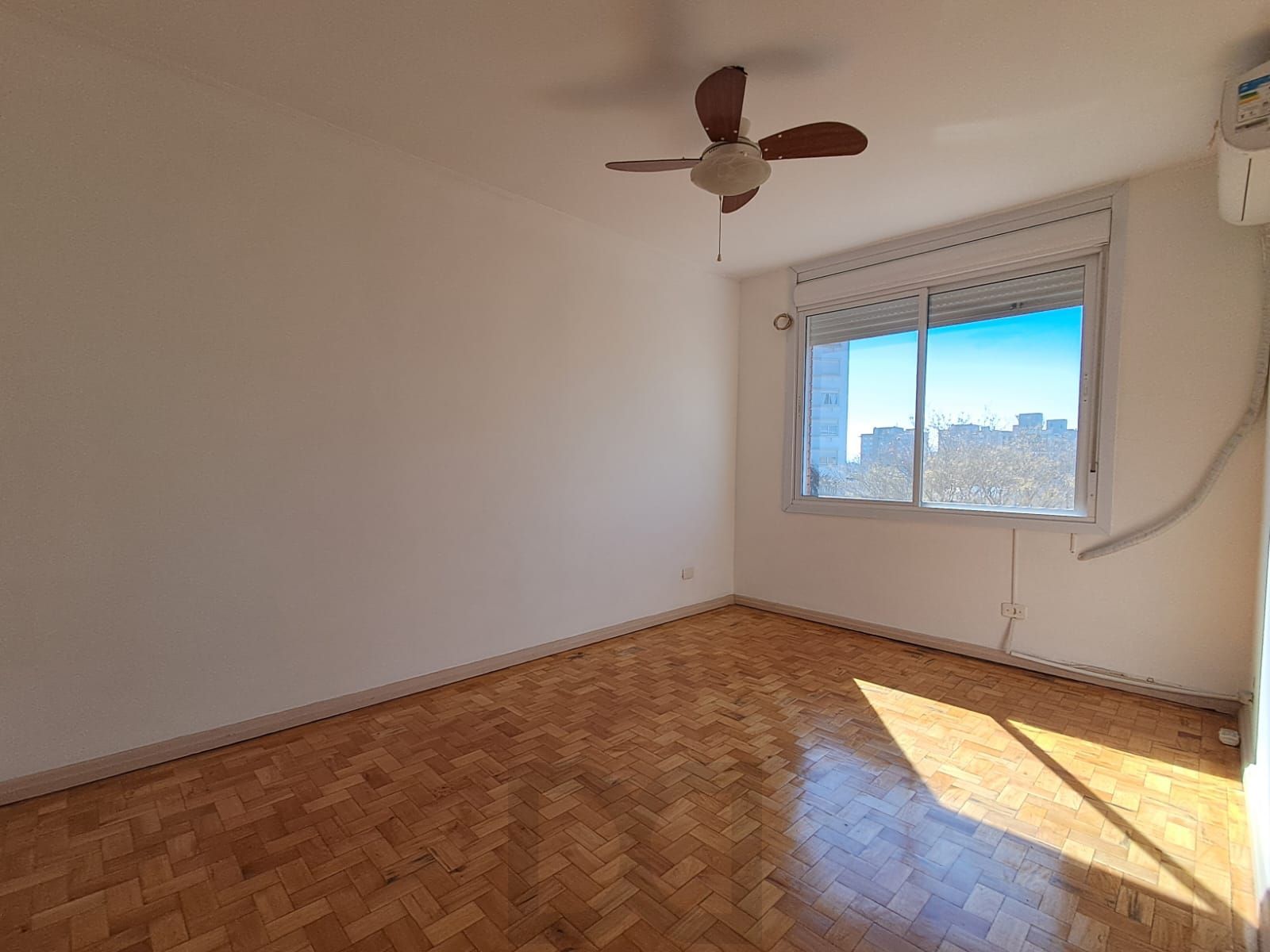 Apartamento de 2 quartos e 1 vaga de garagem no bairro Cristo Redentor POA — foto 3