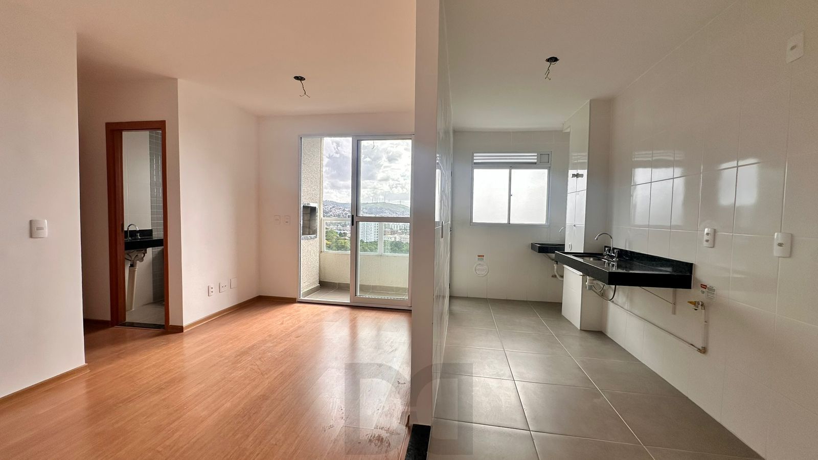 Apartamento Novo de dois dormitorios e duas vagas — foto 3