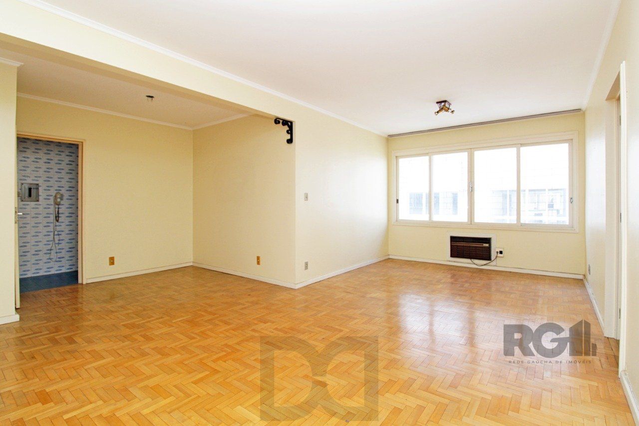 Venda Apartamento de três dormitórios, 01 vaga de garagem, com elevador — foto 1